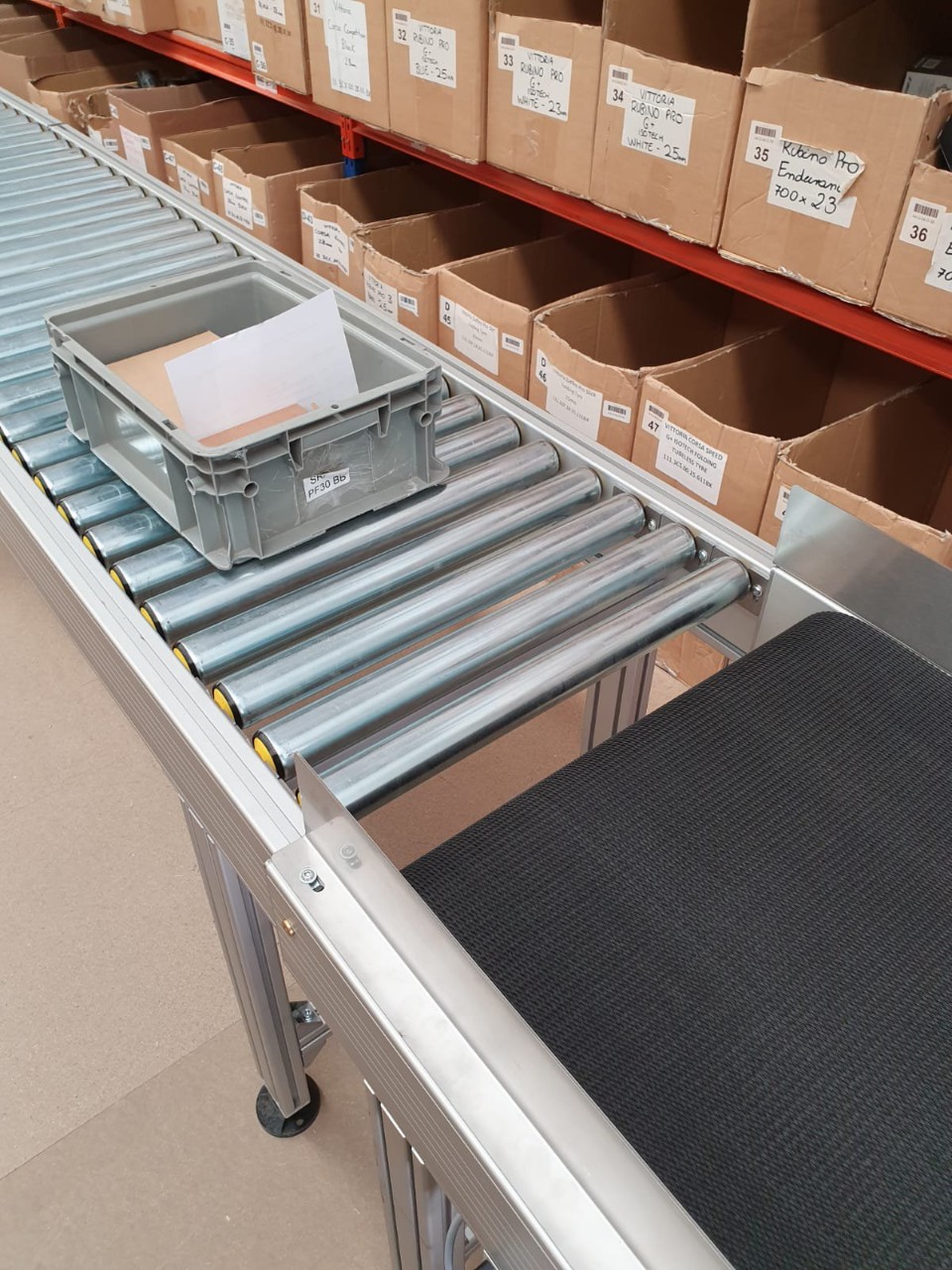 Khung băng tải con lăn - khung băng tải dạng xếp - Băng tải Vật Tư Thiên Lộc Materials